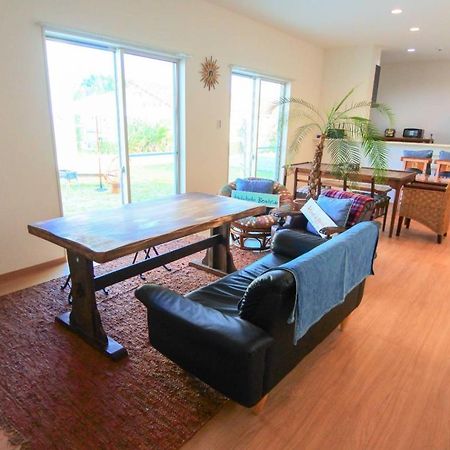 2019新築 ! Guest House Holoholo Beach Side Ishigaki  Exterior photo